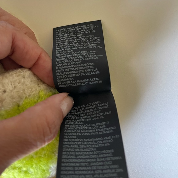 Kangol x H&M striped logo over sized sweater size Medium - Picture 6 of 13